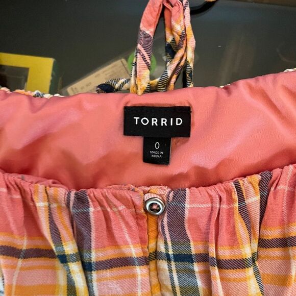 Torrid Size 0 Peach Yellow Checkered Fit & Flare Buttons Adorable - Picture 5 of 13